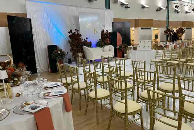 Allum Manor Hall - image 2