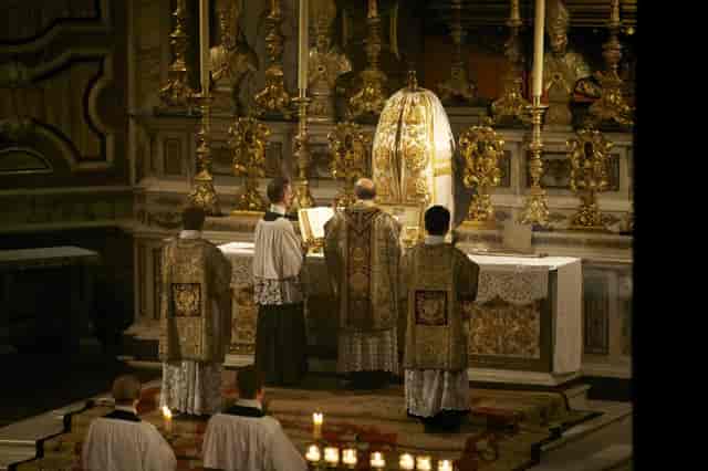 All Saints' Woodford Wells - image 3