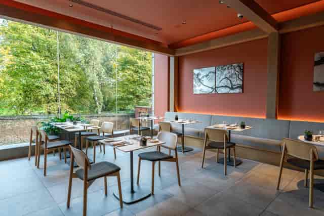 Royal Garden Hotel - image 3