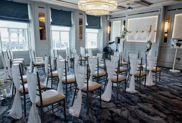 Dover Marina Hotel & Spa, Tapestry Collection by Hilton - image 3