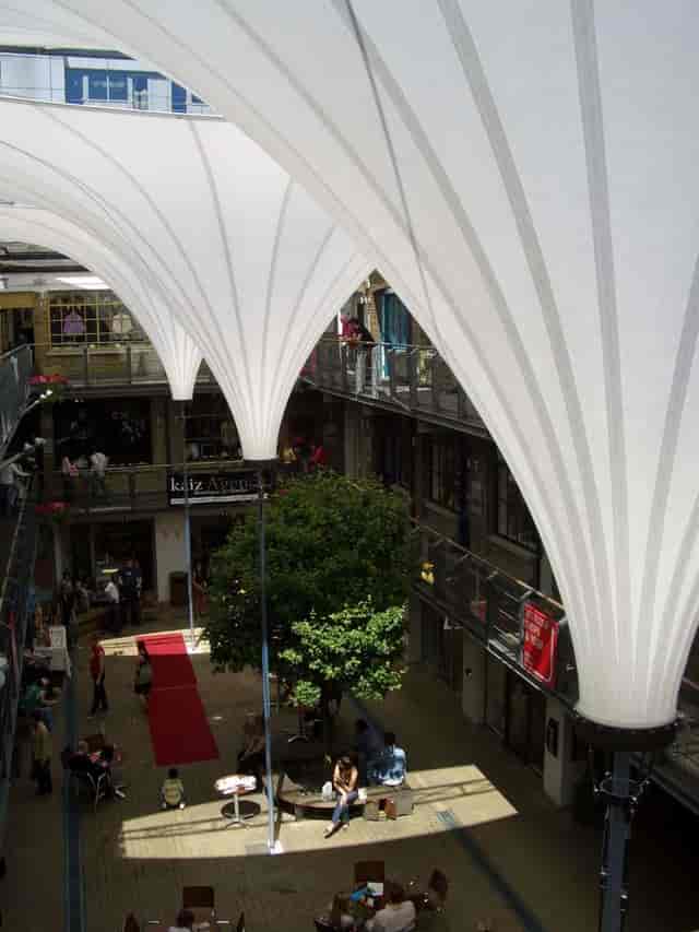 Kingly Court - image 3