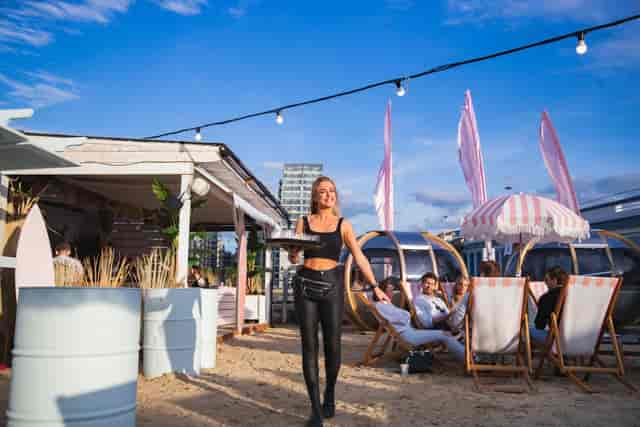 Fulham Beach Club - image 3