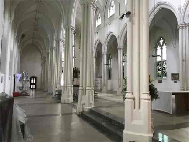 St Ninian's United Reformed Church - image 3