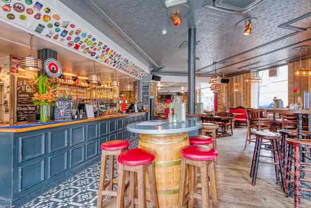 The King's Head - image 2