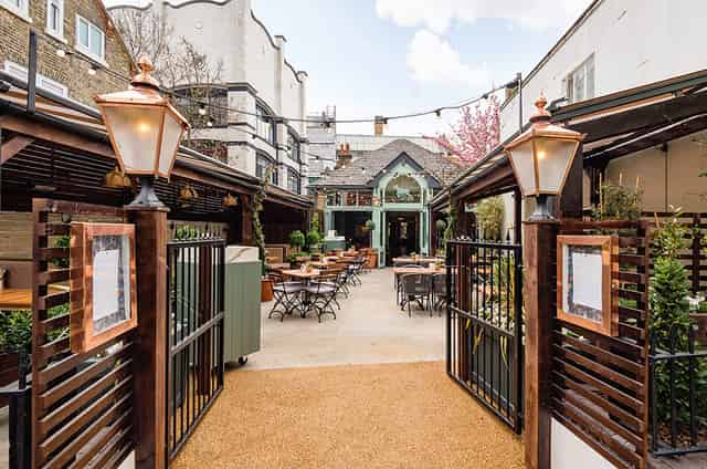 Main Pub & Restaurant