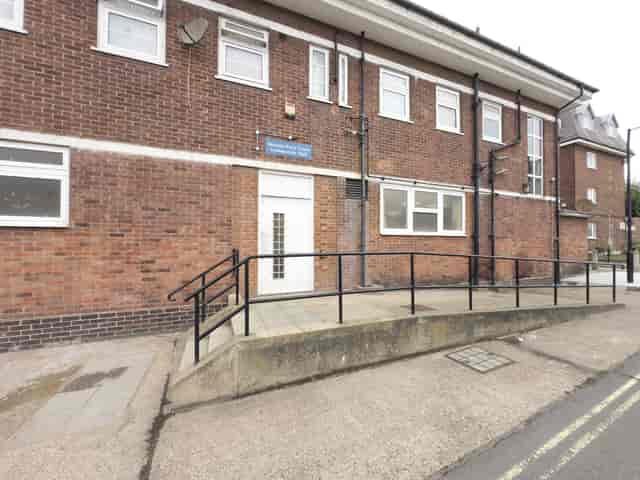 Queens Park Court Community Hall - image 3