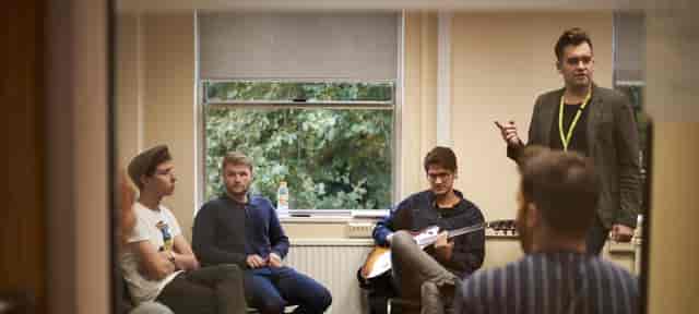 Kilburn Square Community Room - image 2