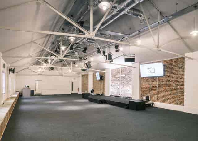 St James' Church Hall - image 3