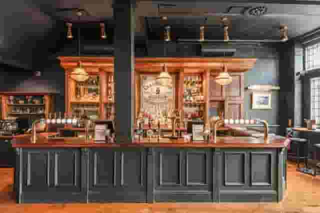 Lounge Bar