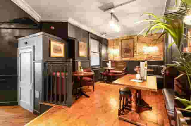 The Castle, Farringdon