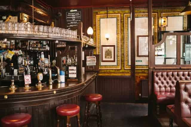 The Lounge Bar