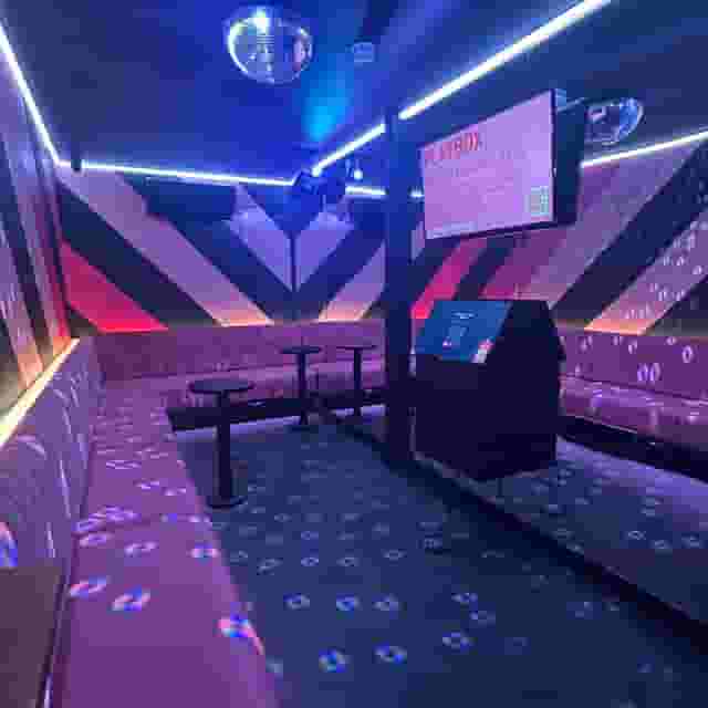 The Sindercombe Social
