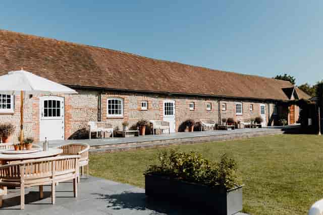 Southend Barns - image 2