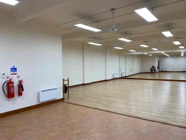 St John's Centre - image 2