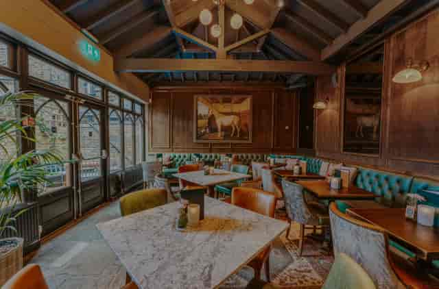 The White Horse Parsons Green - image 2
