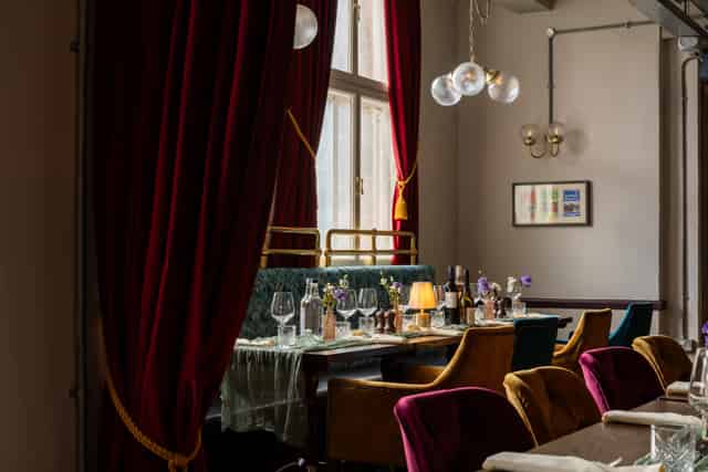 The Dining Carriage