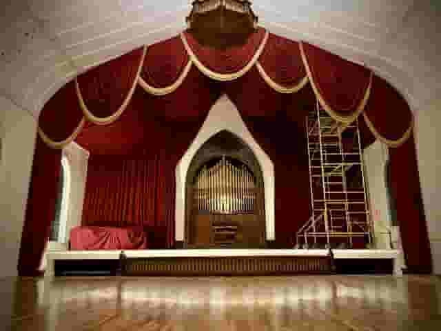 Performing Room