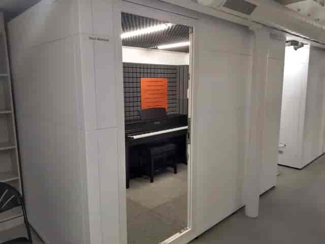 Yamaha Music London - image 2