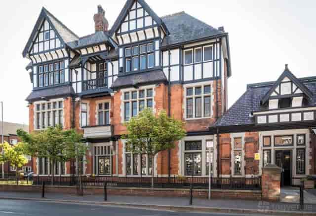 Metropolitan West Didsbury - image 2