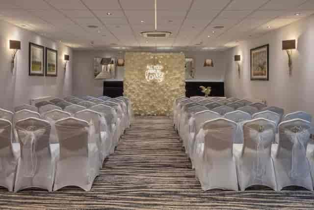 The Park Hotel - image 2