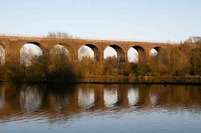 Daisy Nook Country Park - image 2