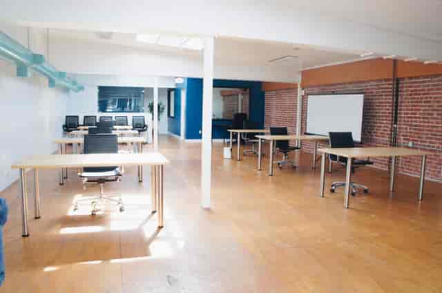 Creative Landing Spaces - image 3