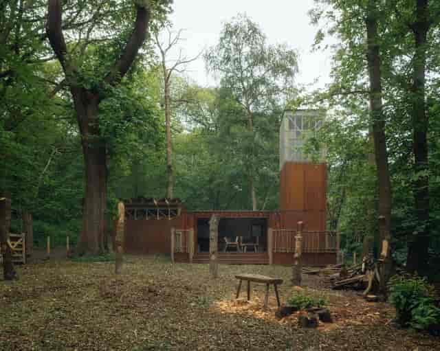 Lesnes Abbey Lodge