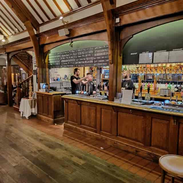 Ye Olde Bridge Inn - image 3