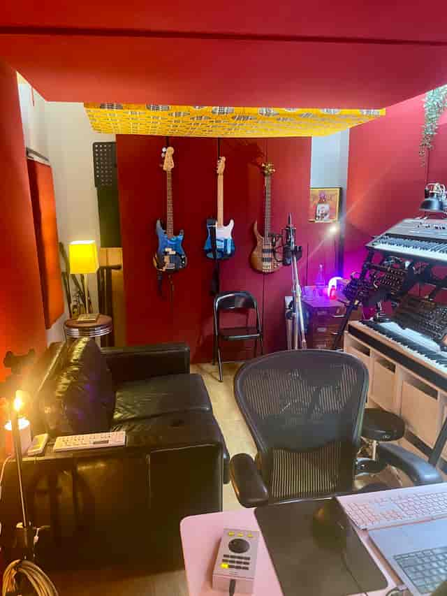 Podcast, Video Studio in Fulham - image 3