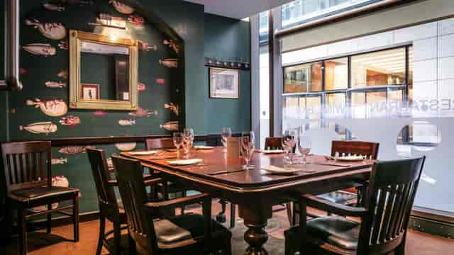 Fulham Kitchen - image 2