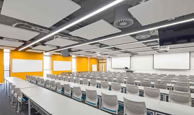 Mechanics Conference Centre - image 3