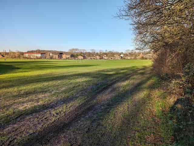 Richardson Evans Memorial Playing Fields - image 3