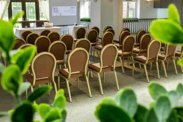 The Pear Tree Inn & Country Hotel - image 2