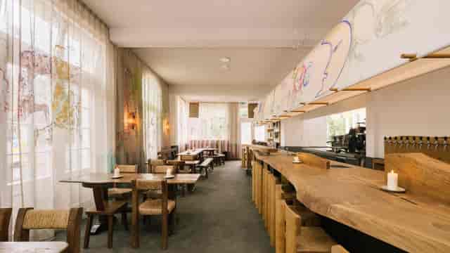 Half Moon Cafe - image 3