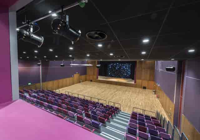 Northwich Memorial Court - image 3