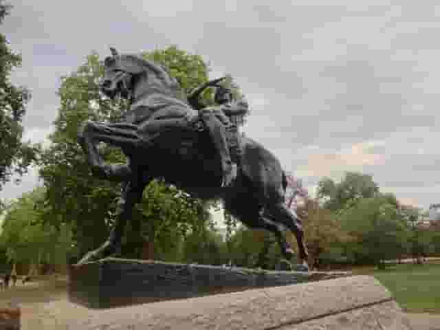 Physical Energy Statue Green