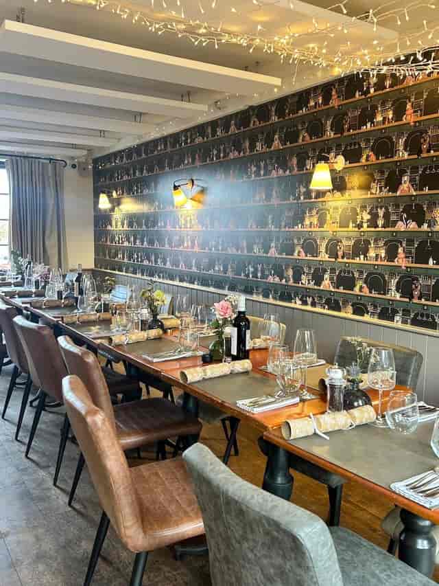 The Russell Arms - image 3