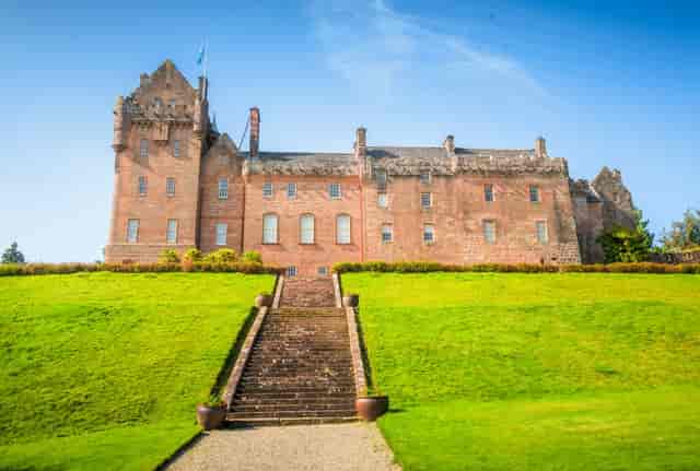 Brodick Castle - image 3