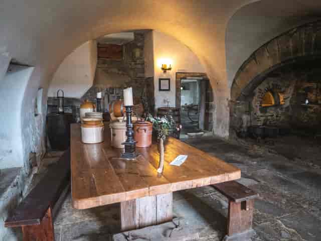 Castle Menzies - image 2