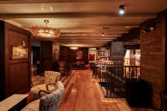 Albert's Schloss Soho - image 2