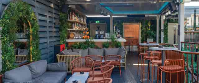 Garden Bar and Grill - image 3