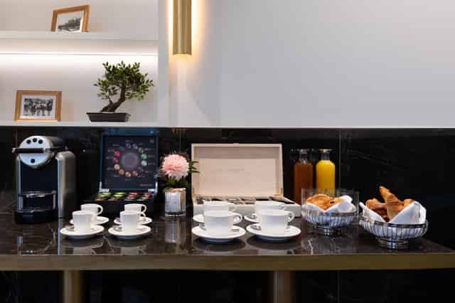 The Lounge
