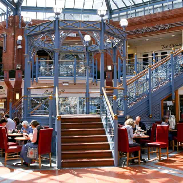 Cafe Lounge - image 3