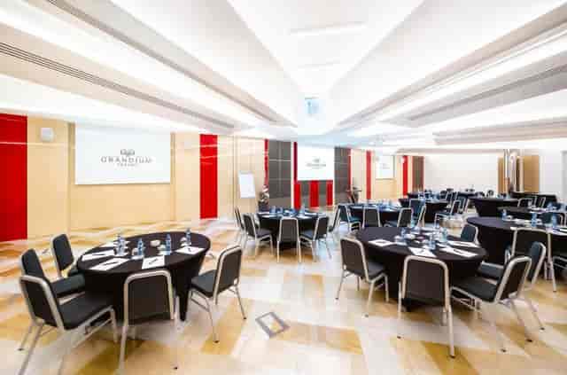 Grandium Hotel Prague - image 3