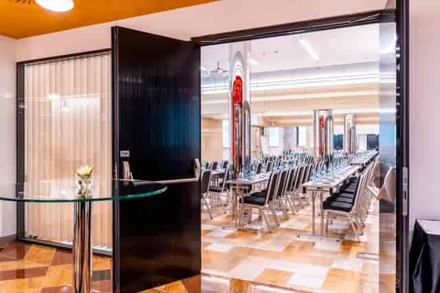 Grandium Hotel Prague - image 3