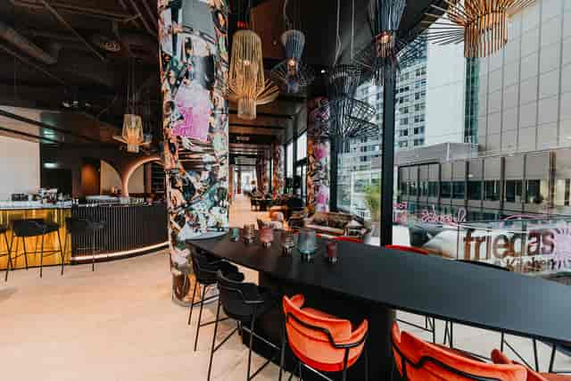 Friedas Bar & Kitchen - image 2