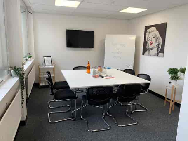 Citibase Local Croydon - image 2