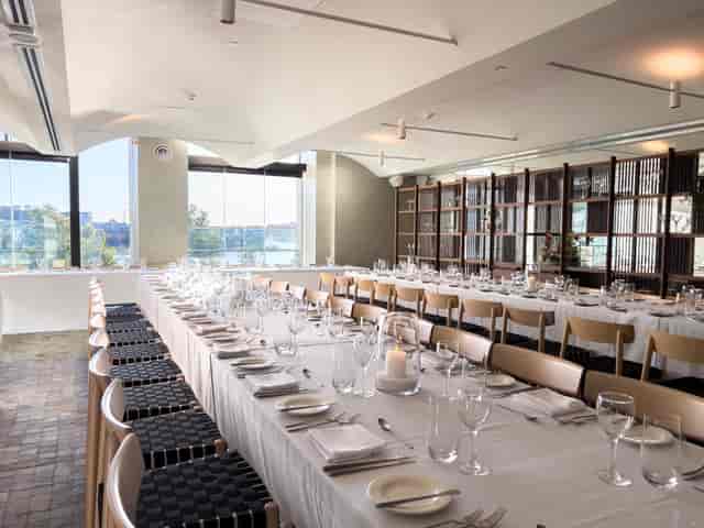 W Sydney - image 3