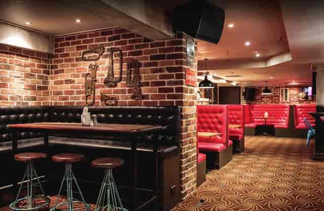 Cheers Bar - image 2
