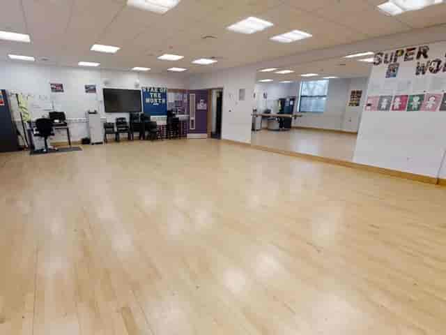 Harris Girls' Academy Bromley - image 3